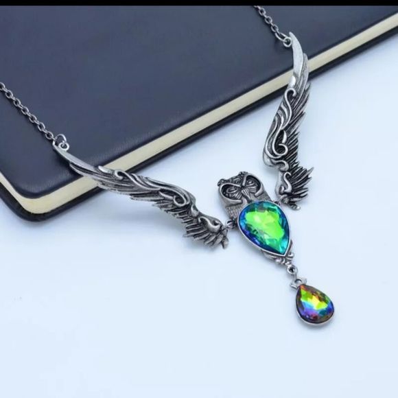 Silver Titanium and genuine Austrian rainbow crystal boho owl goth necklace new - Picture 4 of 6